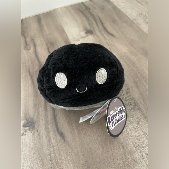 Teeturtle reversible plushie - Picture 5 of 5